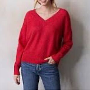 NWT $10. Cable & Gauge Vibrant Red V-Neck Sweater